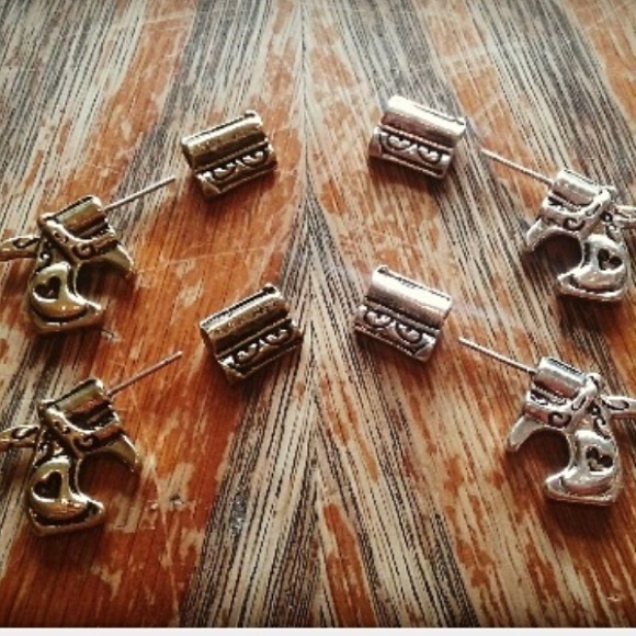 POW GUN EARRINGS - Picture 3 of 6